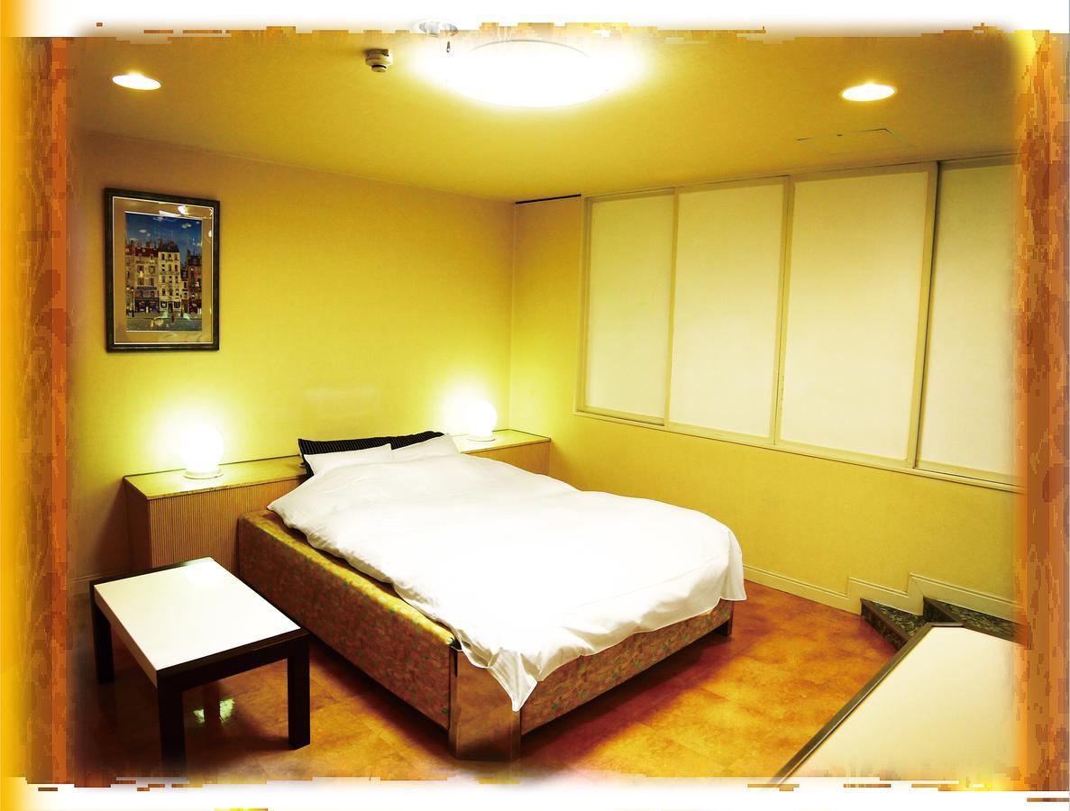 Kyoto Hotel Crown (Adults Only) Екстериор снимка