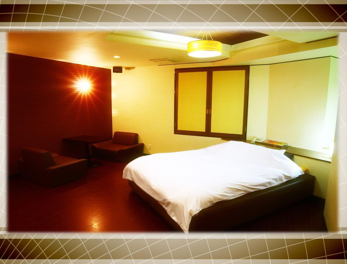 Kyoto Hotel Crown (Adults Only) Екстериор снимка