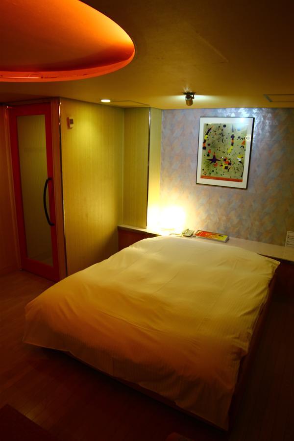 Kyoto Hotel Crown (Adults Only) Екстериор снимка