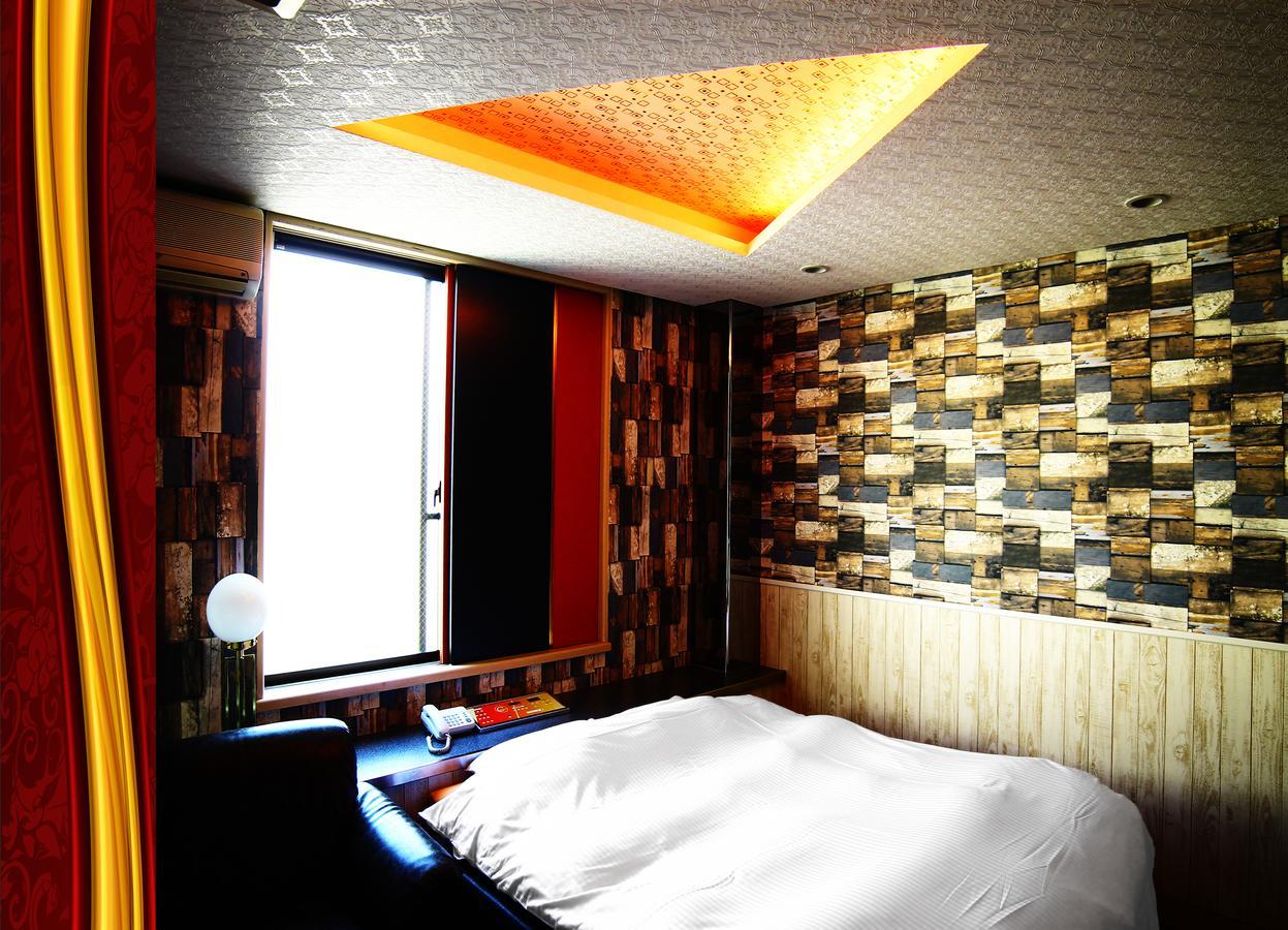 Kyoto Hotel Crown (Adults Only) Екстериор снимка